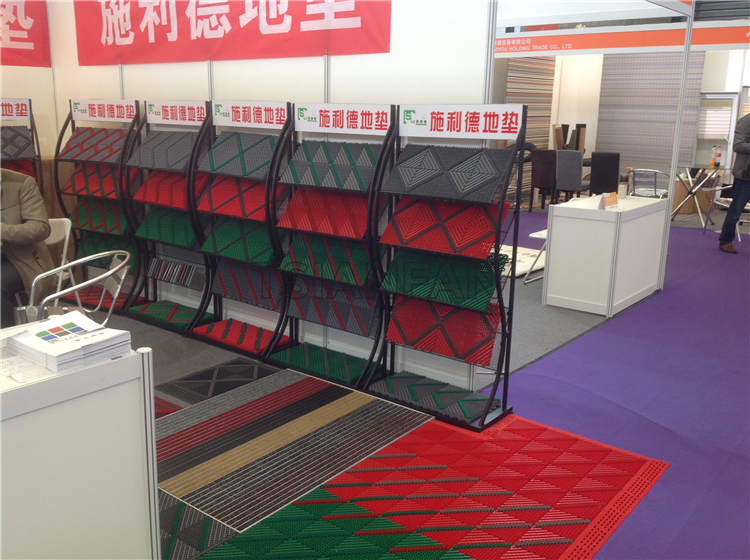 Simple carpet rack DE806